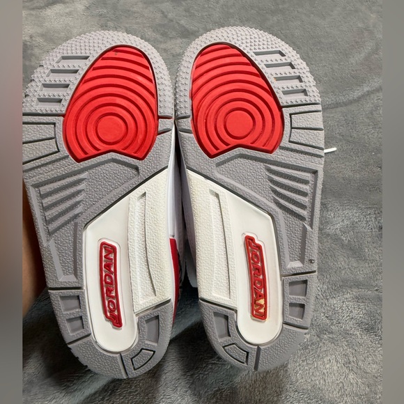 Jordan kids tenis shoes - Picture 3 of 6